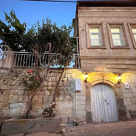 Ayten Hanim Konagi *